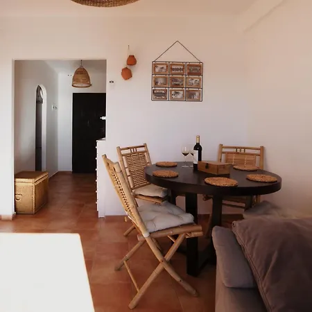 Alexandrite Sea View Apartamento *